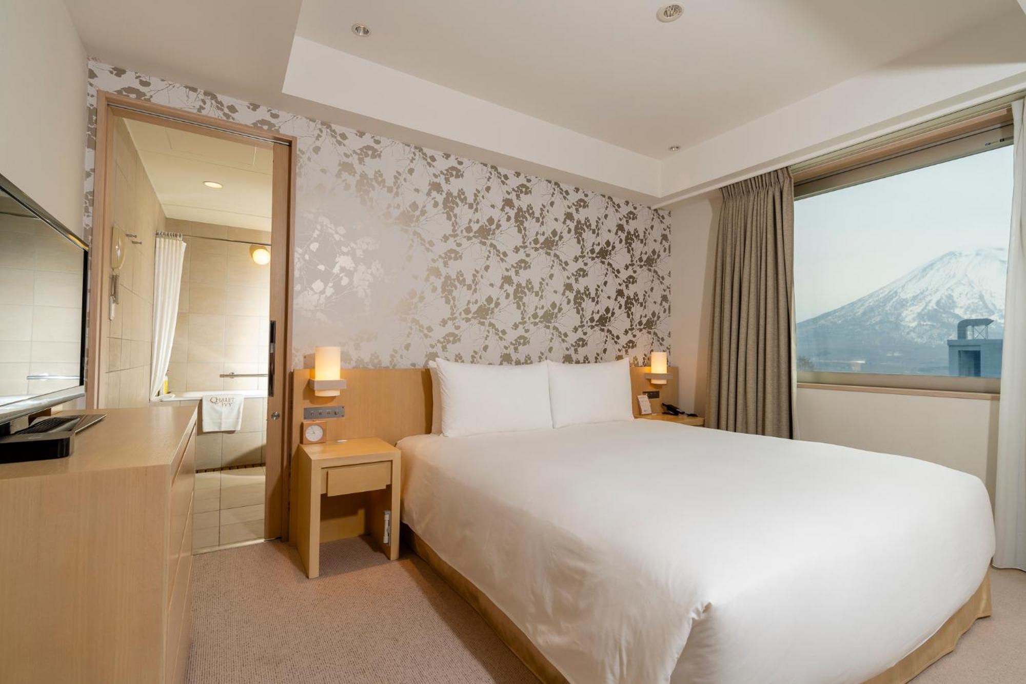 Hotel Ivy Hirafu, 4*