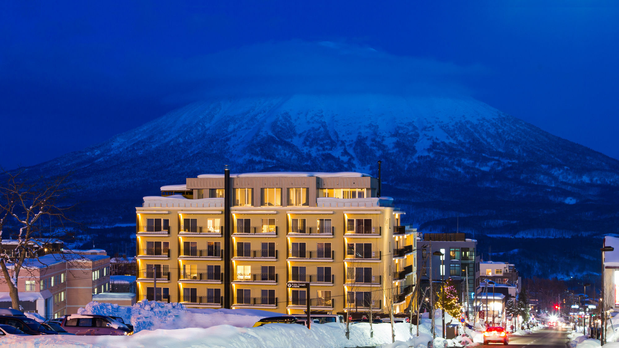 Ivy Hirafu, 4* Niseko