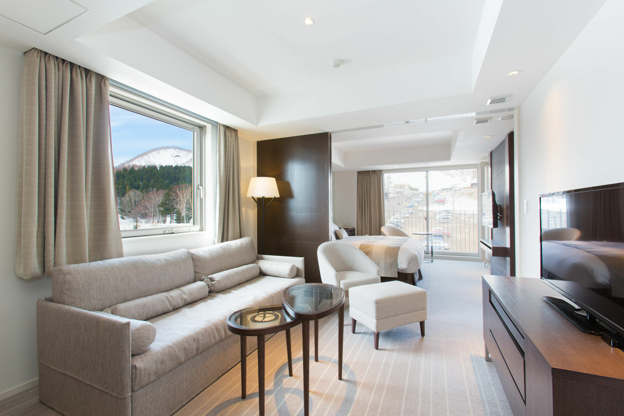 Ivy Hirafu, Hotel Niseko