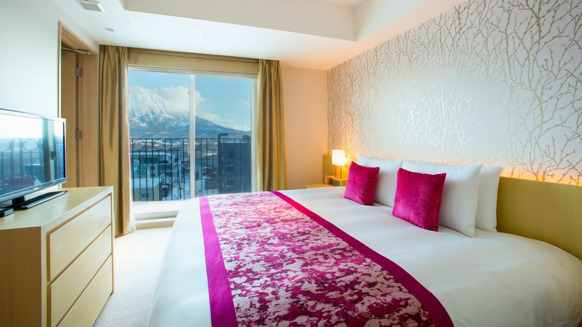 Ivy Hirafu, Hotel Niseko